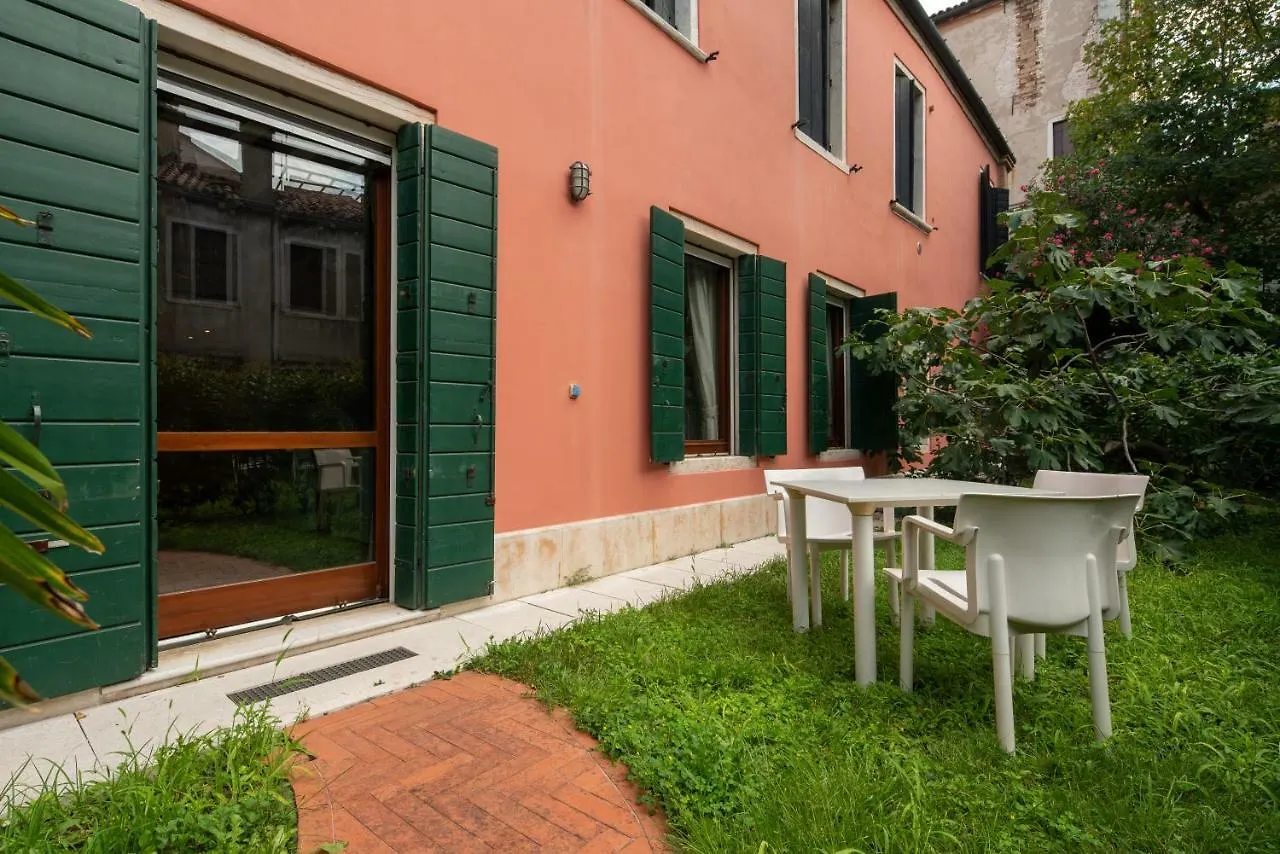 Garden Apartment Venice