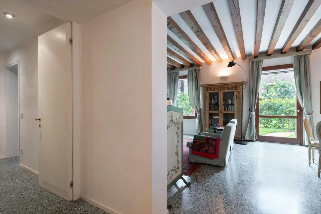 Garden Apartment Venice