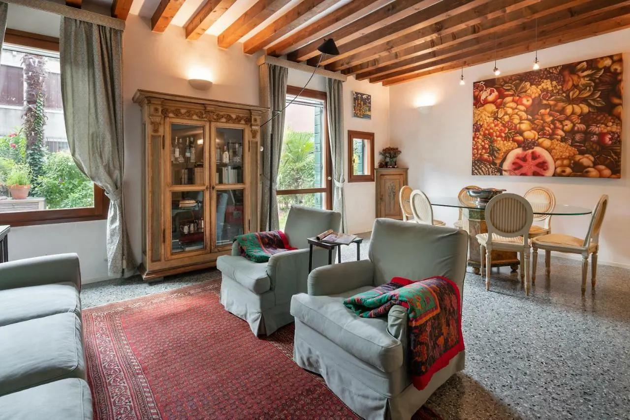 Garden Apartment Venice