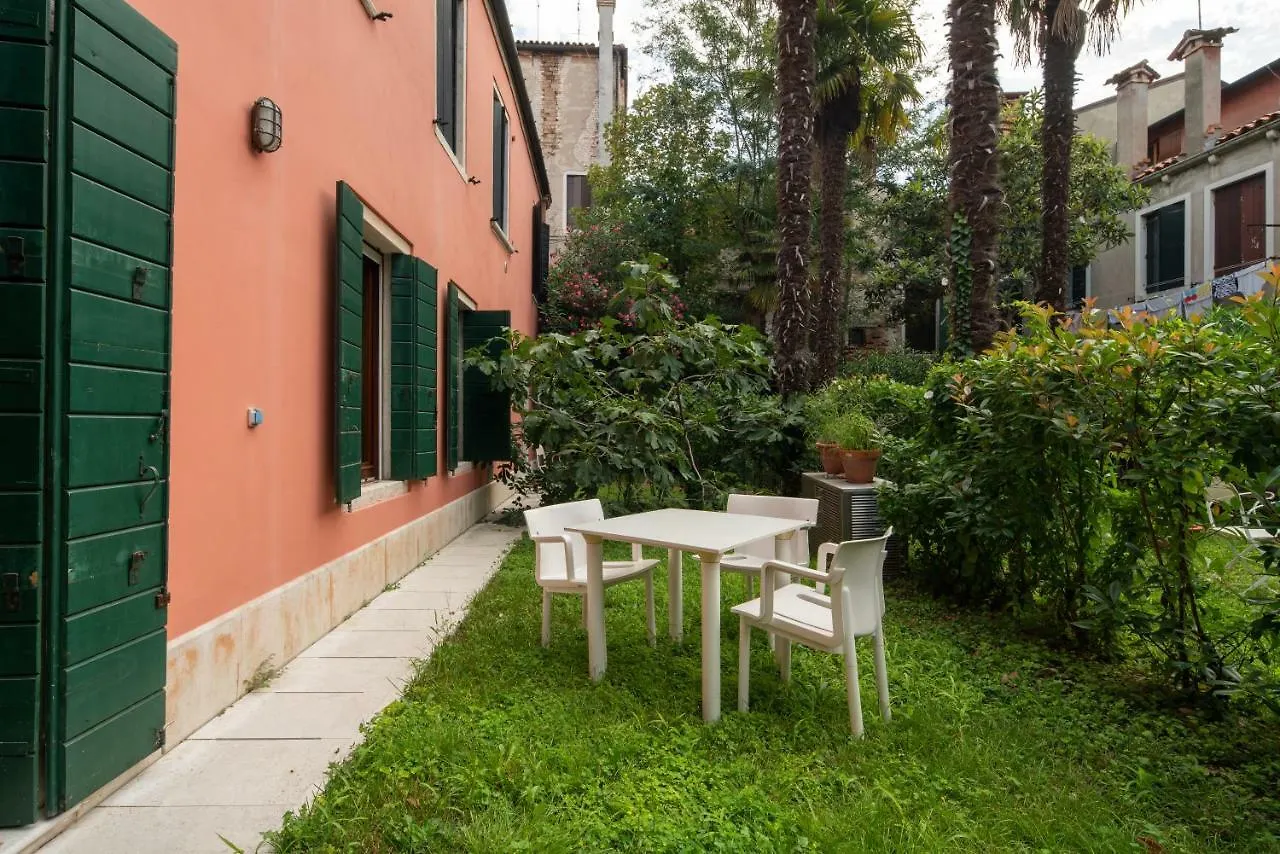 Garden Apartment Venice