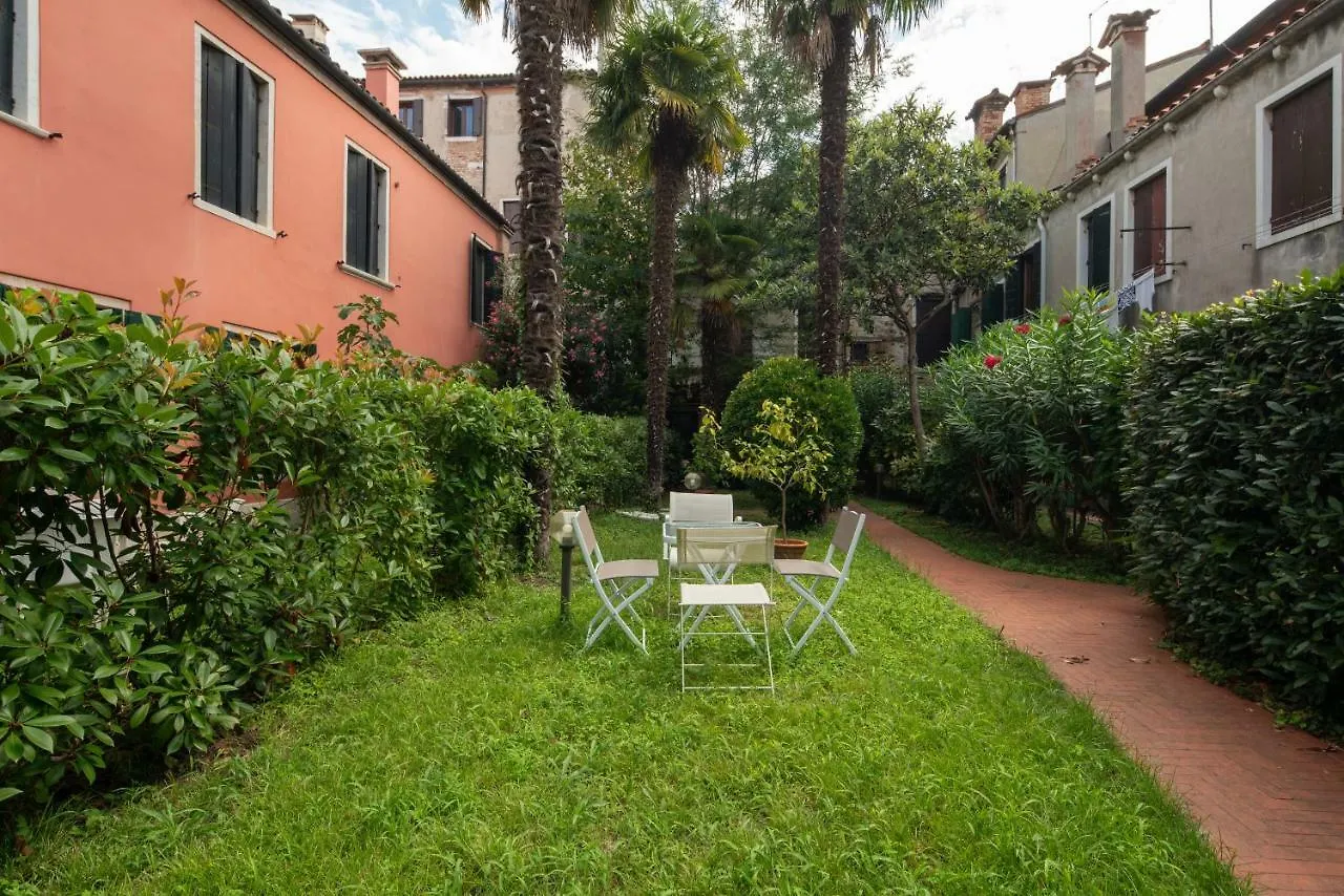 Garden Apartment Venice