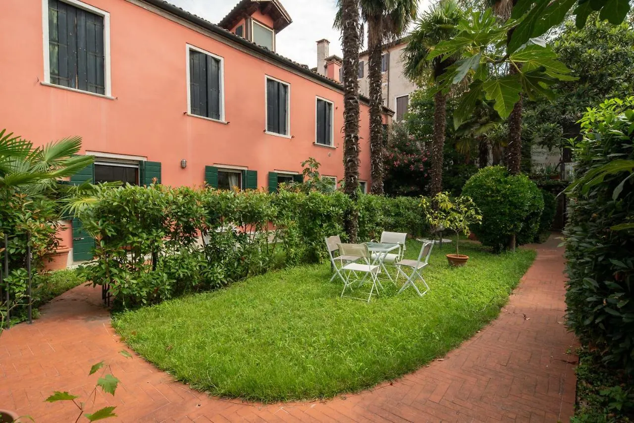 Garden Apartment Venice