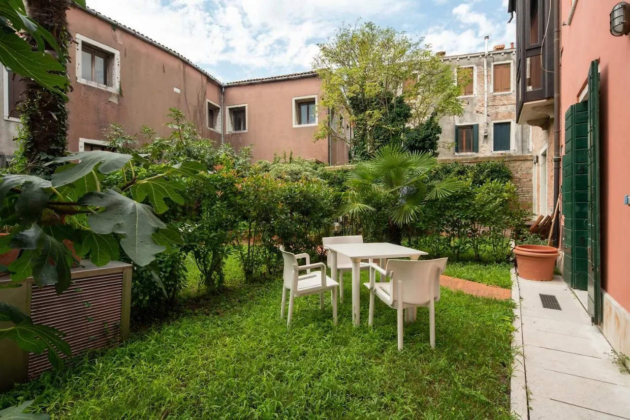 Garden Apartment Venice Italy
