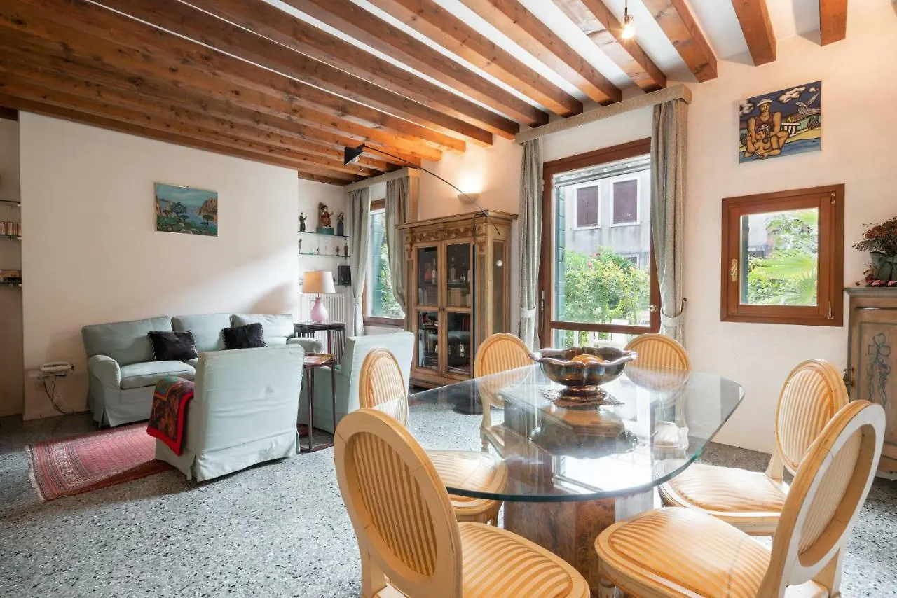 Garden Apartment Venice