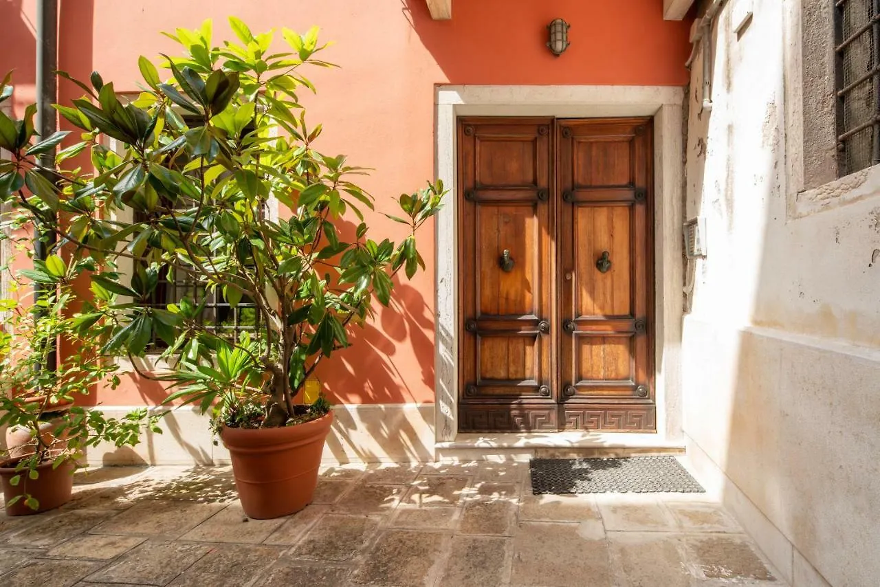 Garden Apartment Venice